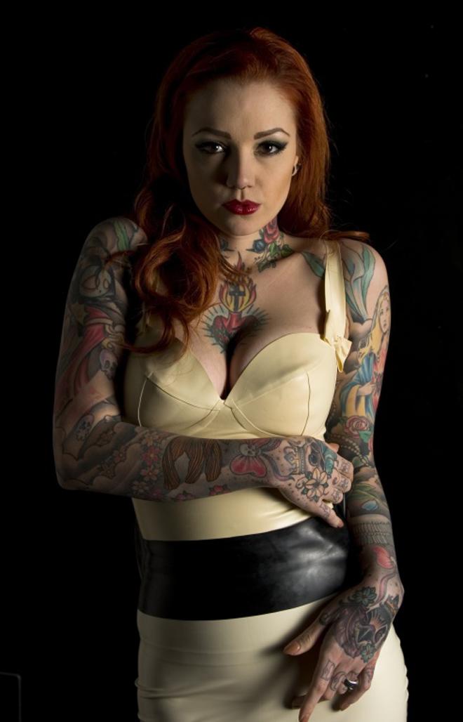 Jane Doe Latex Photoshoot 010